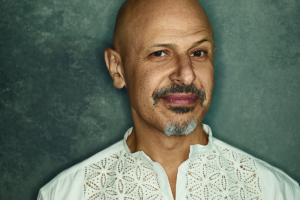 Read more about the article Maz Jobrani Biography: Age, Net Worth, Career, and Life