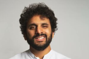 Read more about the article Nish Kumar Biography: Age, Net Worth, Career, and Life as a British Comedian