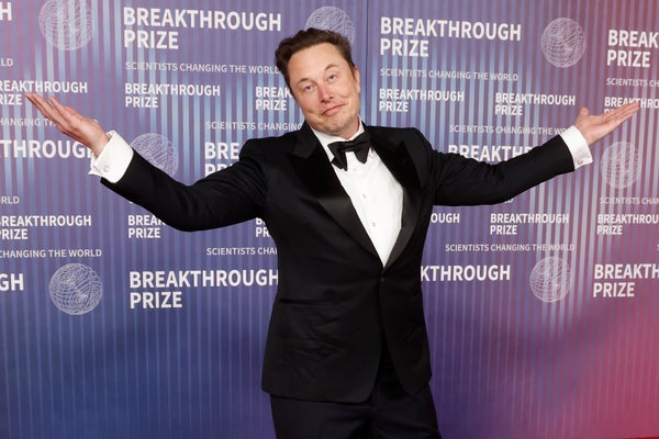 Read more about the article Elon Musk Biography: Age, Net Worth, Career, and Life Story