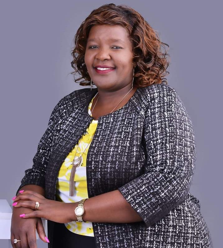 Ann Wamuratha should be elected and given a sole job of advising couples. One session with her can do more than tarmac roads. barabara ni za nini with broken families?😂