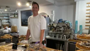 Read more about the article Hospitality industry at breaking point, restaurant owner says