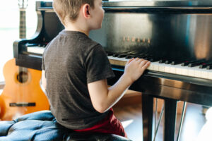 Read more about the article Mastering Music: Expert Tips for Improving Your Instrument Skills