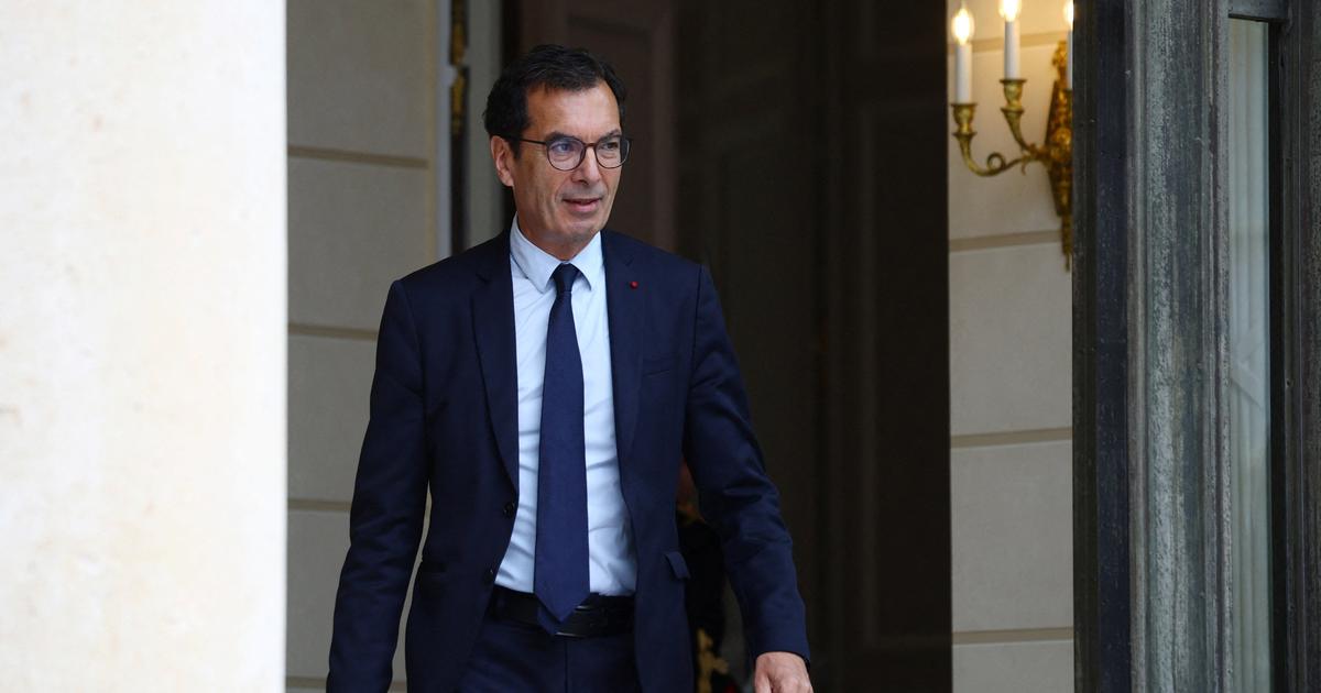 Read more about the article Transparence salariale : un projet de loi «transmis au Conseil d’État au plus tard» dimanche 7 juin, annonce Farandou