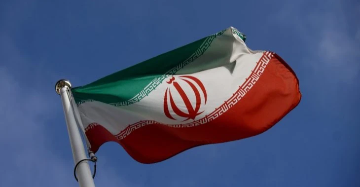 Read more about the article إيران تدين الهجمات العسكرية الأمريكية غير الشرعية